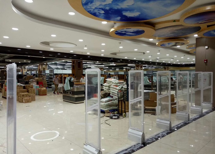 Lam-the-nao-de-chon-he-thong-cong-tu-an-ninh-cua-hang-khac-nhau